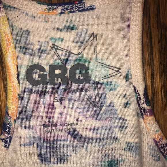 Garage floral halter tank - Picture 2 of 2